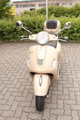Vespa GTS 125 ABS mit Topcase - VESPA TOPCASE