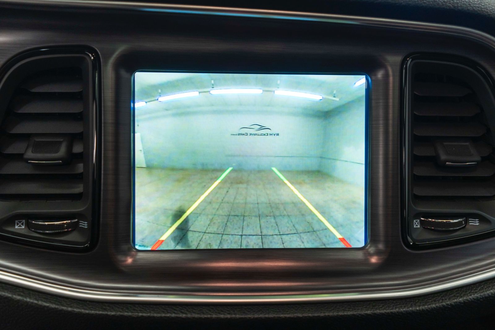 Fahrzeugabbildung Dodge Challenger 3,6L SXT ALPINE KAM CARPLAY M+S