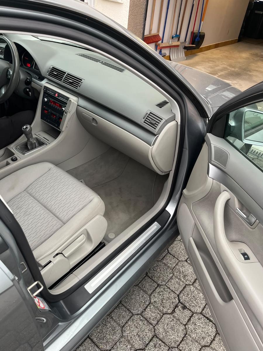 Audi A4 2006 — photo 13