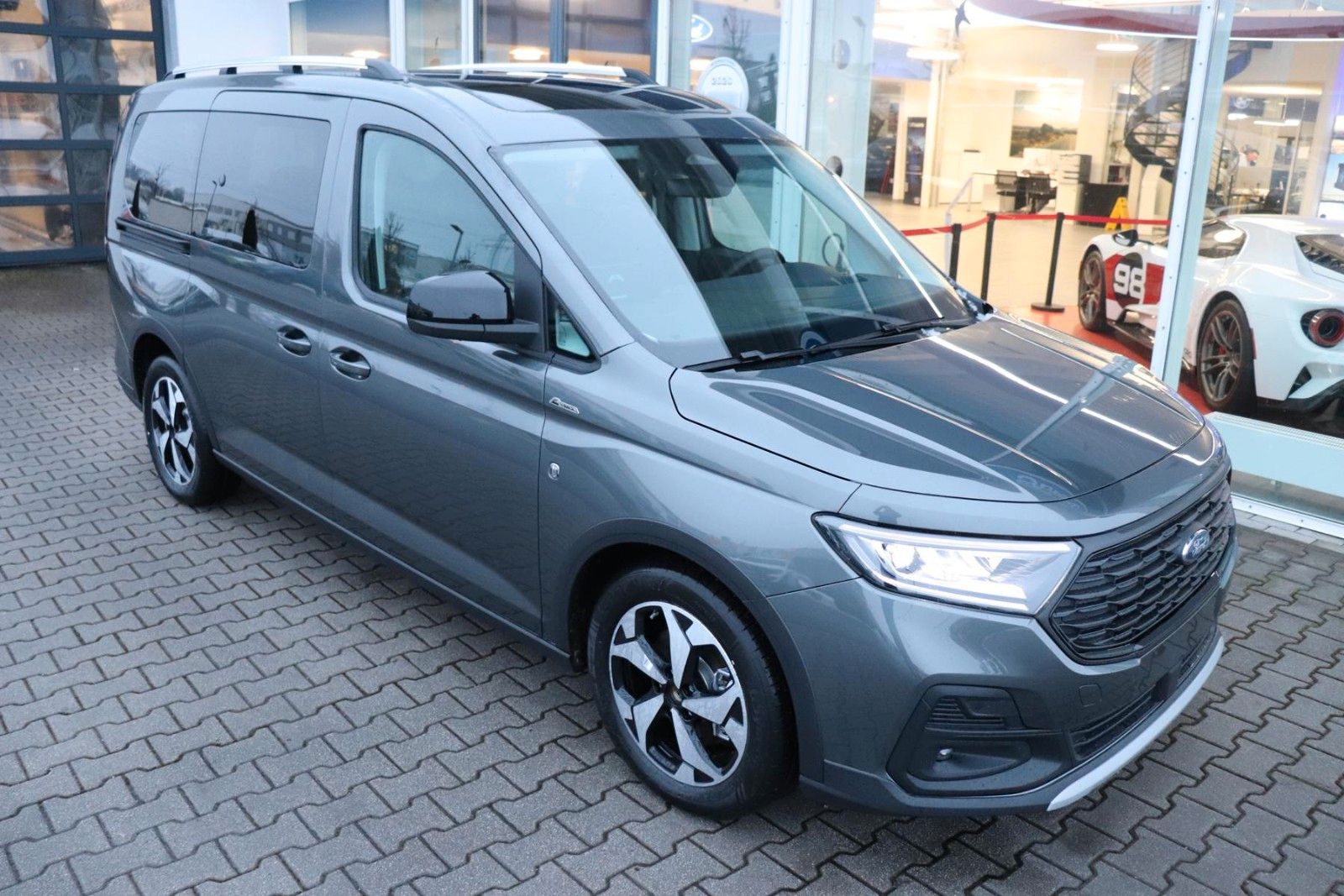 Ford Grand Tourneo Connect Active 3,99% FIN* imagem 2