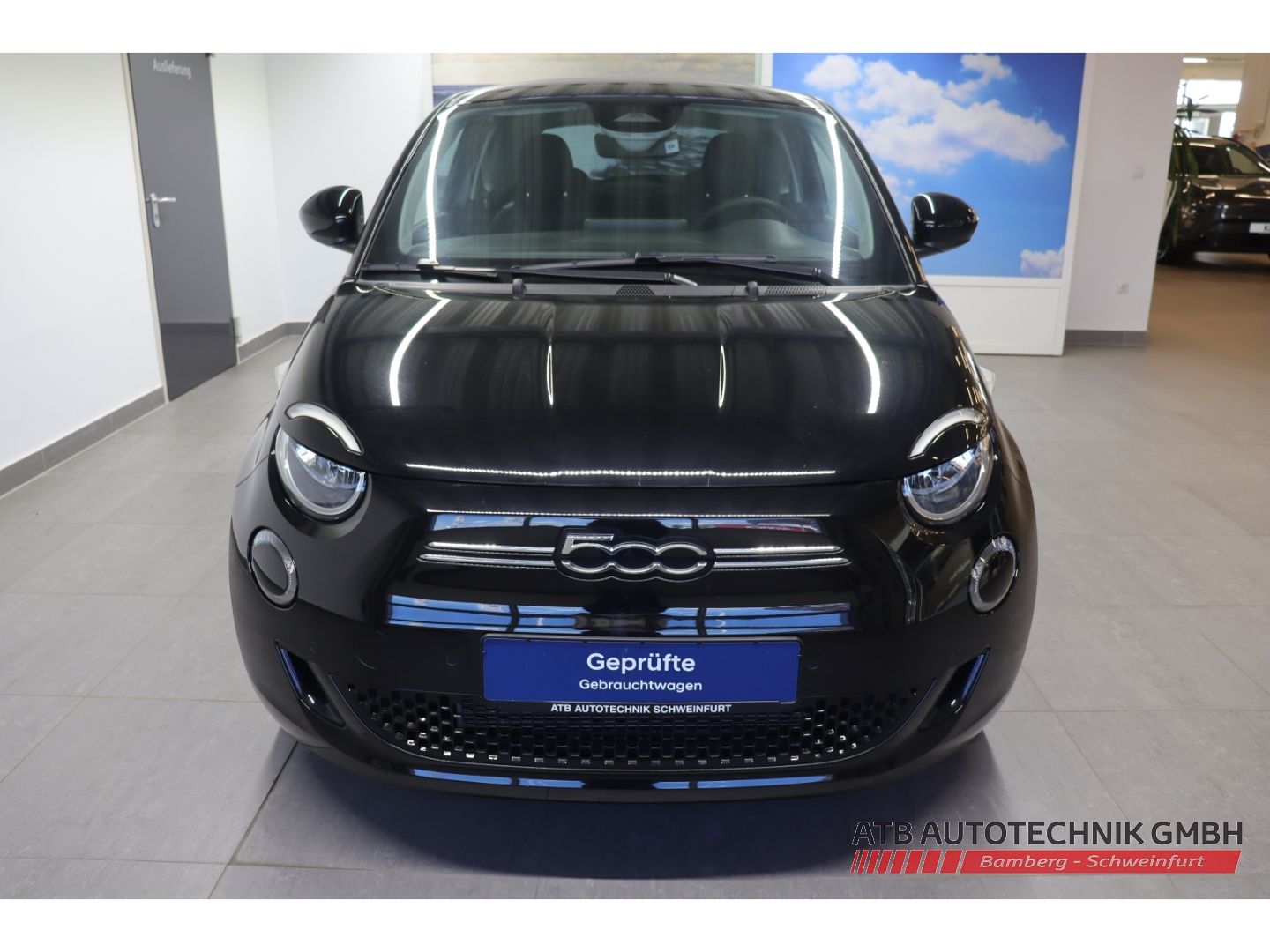 Fahrzeugabbildung Fiat 500e 42kWh Komfort- und Stylepaket SOH 95,0%