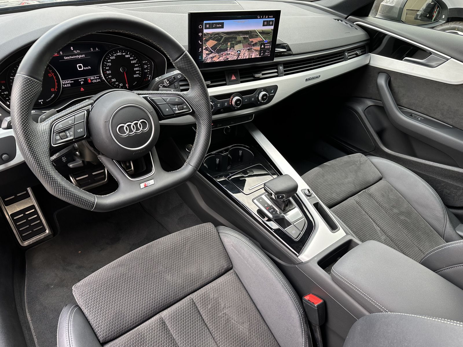 Fahrzeugabbildung Audi A4 Avant 40 TDI Quattro S-Line NAV+LED+KAMERA+SH