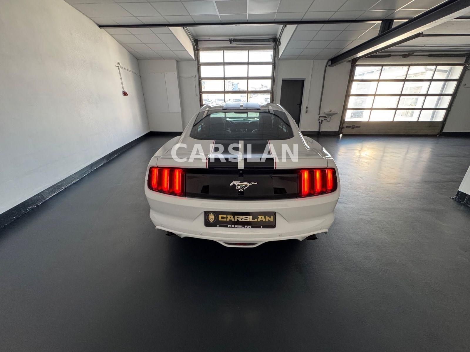 Ford Mustang 3.7 V6 NAVI+LED+ALCNTR+R.KAM+SHZ+KEYLESS