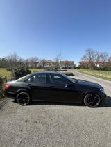 Mercedes-Benz E 63 AMG AMG - Mercedes-Benz E 63 AMG: Limousine