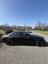 Mercedes-Benz E 63 AMG AMG - Mercedes-Benz E 63 AMG: Limousine