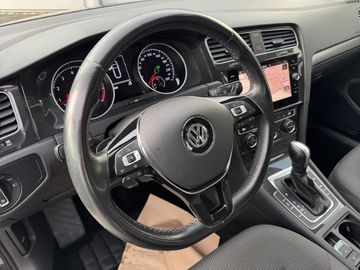 Volkswagen Golf VII Va. Comfl. 1,5l TSI 150 PS 7-Gang-DSG