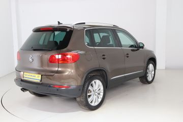 Volkswagen Tiguan - 5