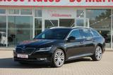 Skoda Superb Combi 2.0 L&K 4x4 Bi-Xenon Standheizung - Skoda Superb mit Benzin-Antrieb: mit Navigationssystem, Kombi, mit Klimaanlage