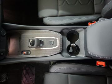 Nissan Qashqai Tekna 1.3 DIG-T °LED°Navi°RFK°PGD°ACC°