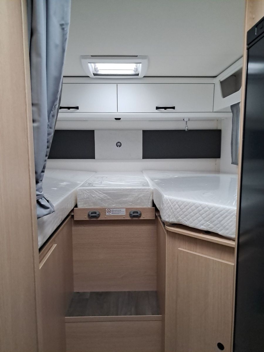 Fahrzeugabbildung Sunlight Adventure T 66S Automatik, Dörr Edition, TV