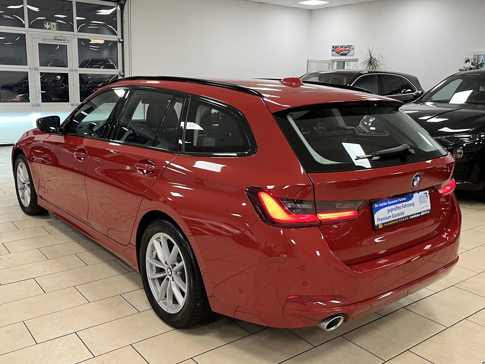BMW 318 i*Leder*Shadow*Widescreen*R.Cam*AHK*SHZ*LED* foto 6