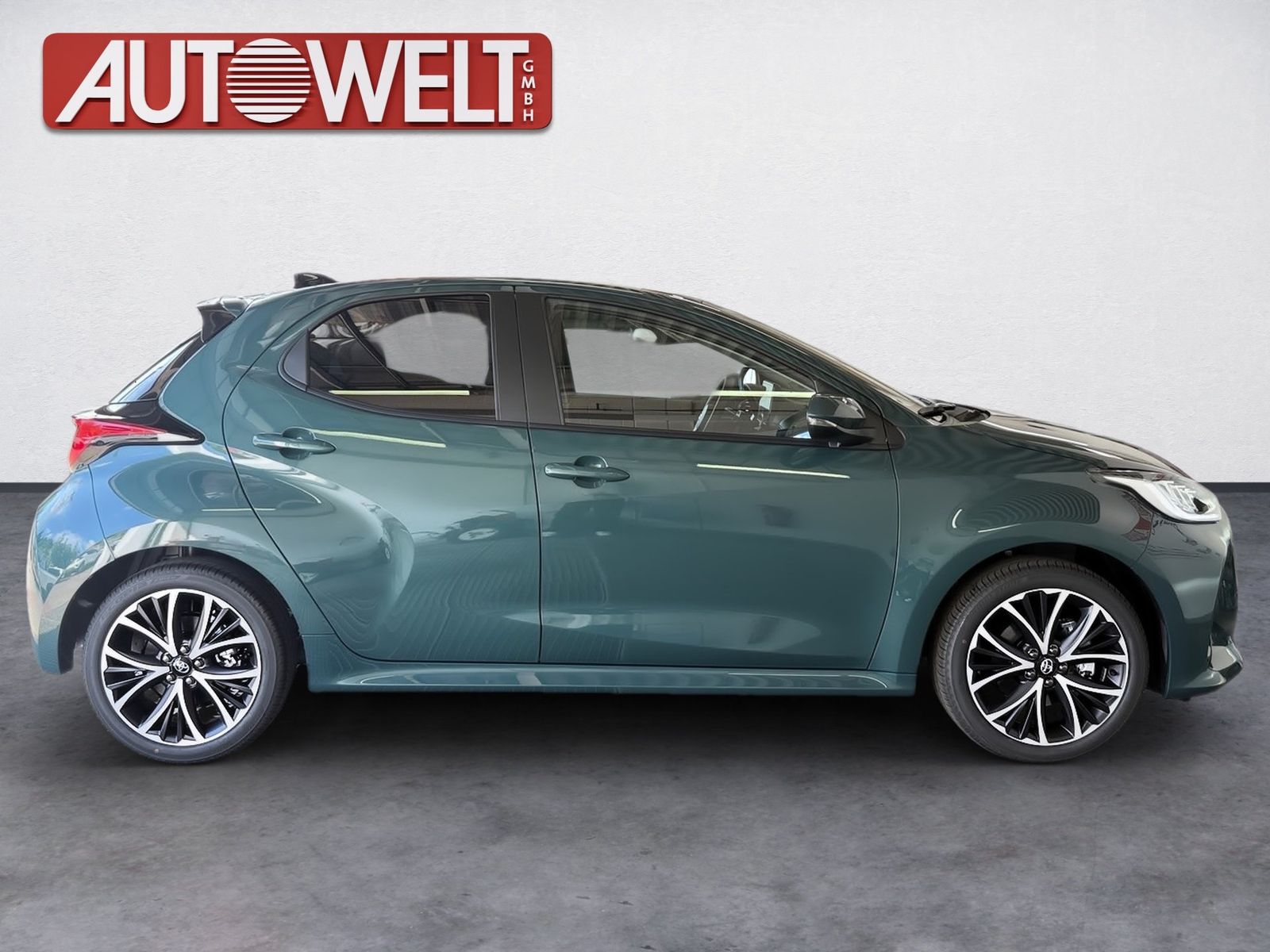 Fahrzeugabbildung Toyota Yaris 1.5 Teamplayer Kamera,LED,ACC,PDC