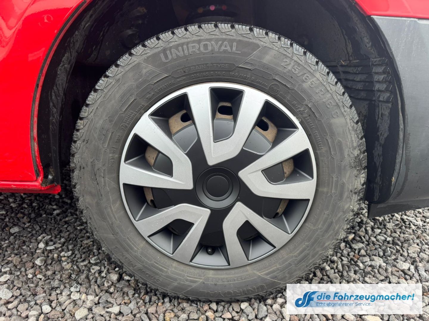 Fahrzeugabbildung Renault Trafic Combi L1H1 2,7t Expression *EXPORT