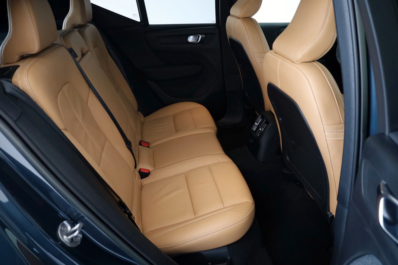 Fahrzeugabbildung Volvo XC40 T4 Inscription,Leder,Navi,LED,Kamera,AHK