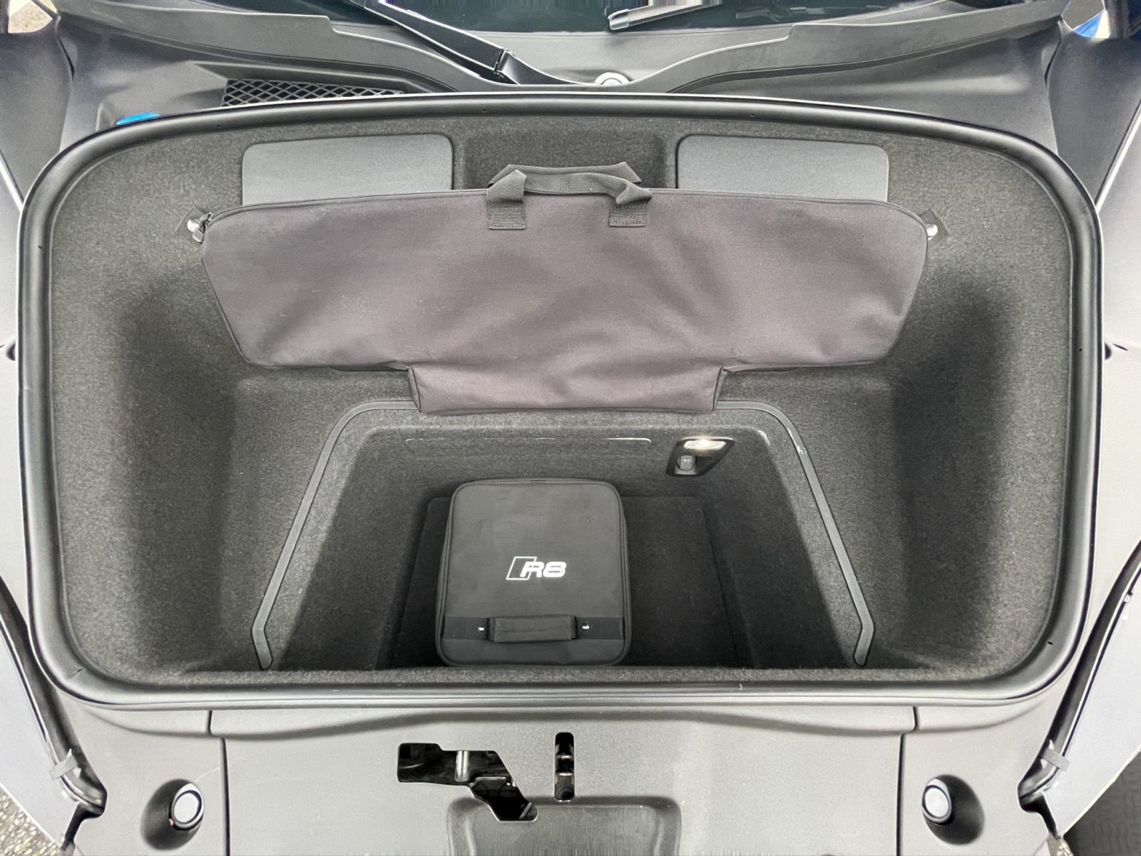 Audi R8 - Bild 19