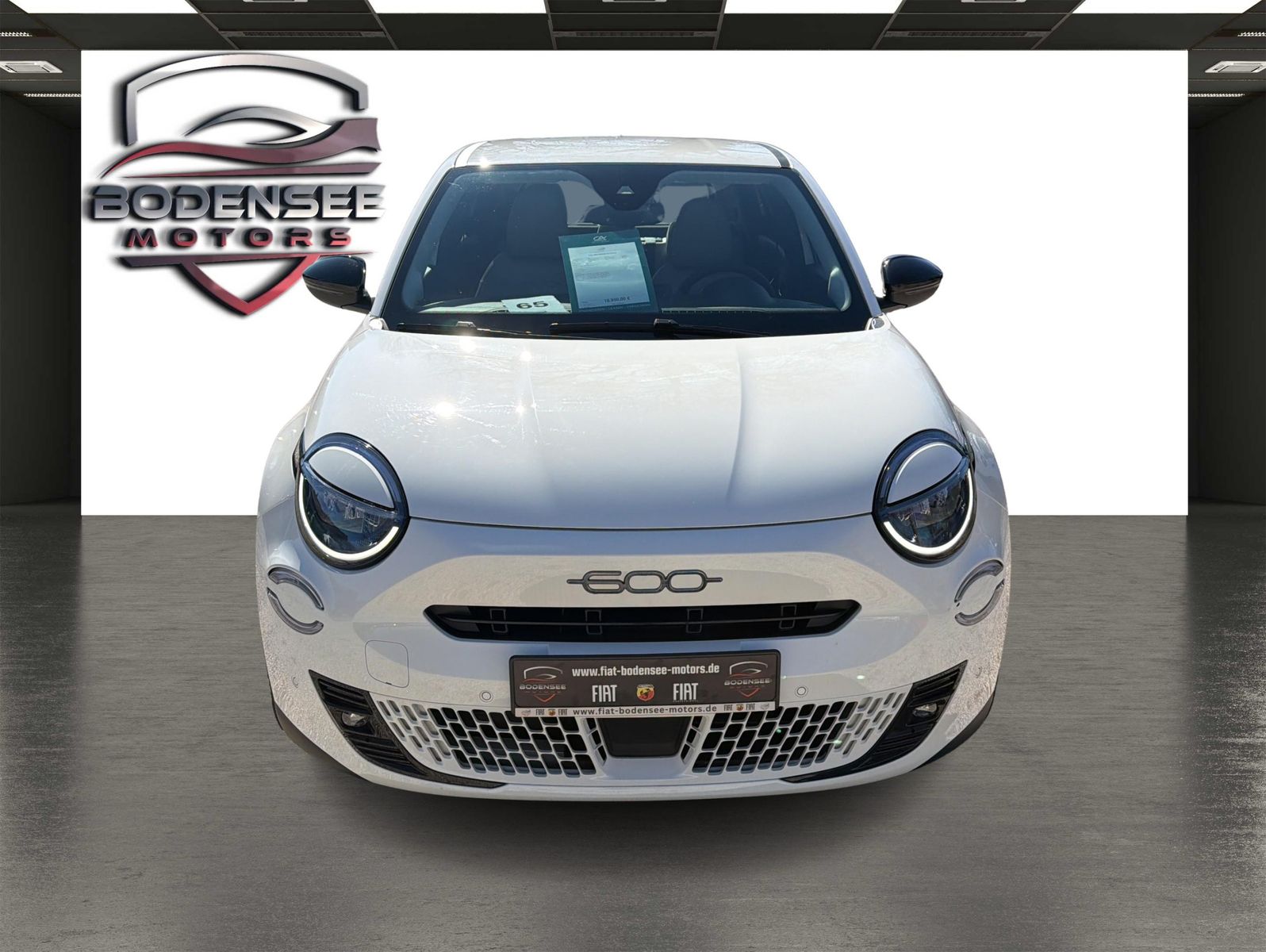 Fahrzeugabbildung Fiat 600 Hybrid La Prima + Navigation System