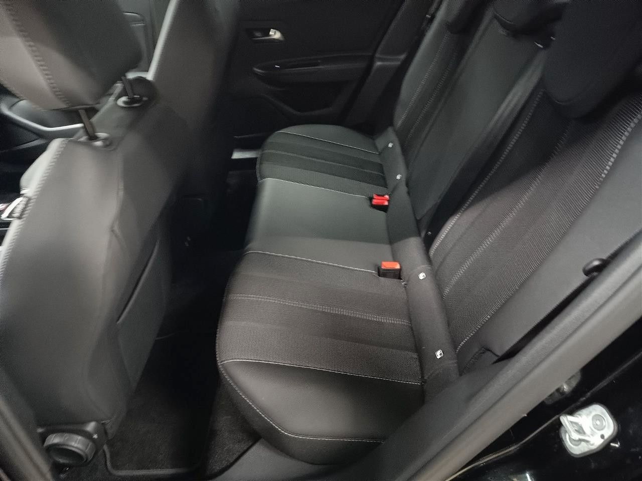 Fahrzeugabbildung Opel Mokka GS 1.2L-136PS /NAVI/Allwetter/SHZ!