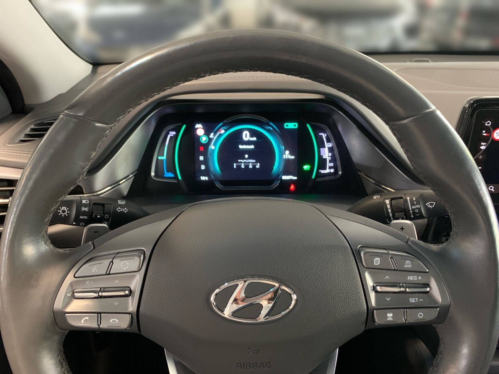 Fahrzeugabbildung Hyundai IONIQ 1,6 GDI Premium-Paket Hybrid