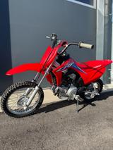 Honda CRF110 F - HONDA MOTOCROSS DIRT BIKE