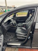 Kia Carens 1.7 CRDi Automatik Spirit 7-Sit voll - Kia Carens 7-Sitzer