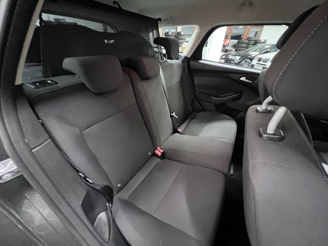 Ford FOCUS TURNIER BUSINESS/ 96.tKM/ GARANTIE/ NAVI/ Ford FOCUS TURNIER BUSINESS/ 96.tKM/ GARANTIE/ NAVI/