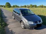 Volkswagen Touran 1.4 TSI Highline  (TÜV und AU neu) - Volkswagen Touran aus 2006: Highline