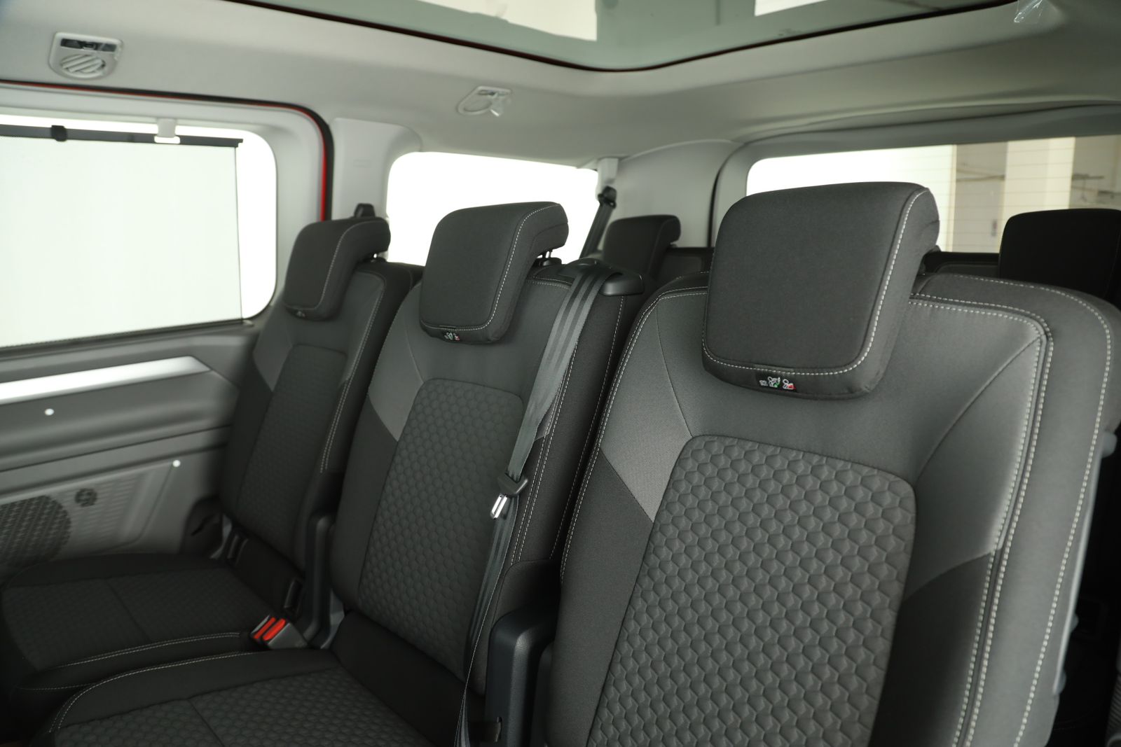 Volkswagen T7 Caravelle - Bild 13