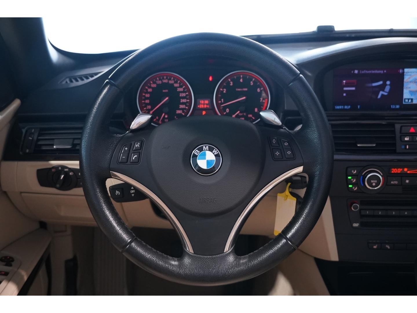 BMW 330 i Cabrio Memo Comfortpak. Leder 19''HIFI Key