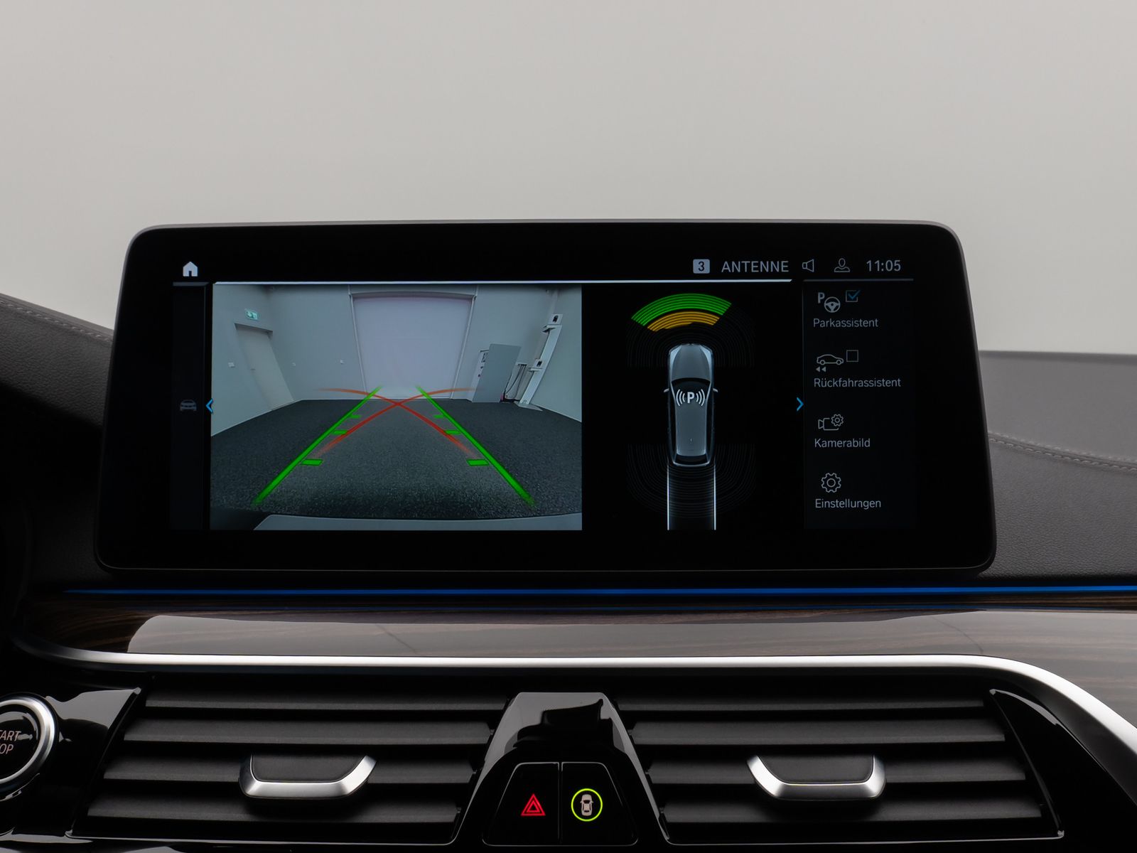 Fahrzeugabbildung BMW 530e Luxury Line Kamera DAB WLAN ACC Alarm LED