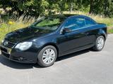 Volkswagen Eos 1.4 TSI 90kW -Klimaautomatik, Einparkhilfe - Volkswagen Eos aus 2010: Cabrio