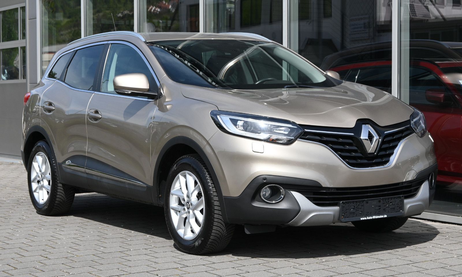 Fahrzeugabbildung Renault Kadjar ENERGY 1,2 TCe 130 XMOD °AHK°NAVI°KEYLESS