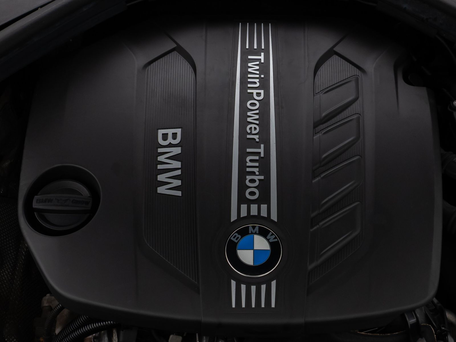 Fahrzeugabbildung BMW 220d Coupé Sport Line PDChinten HiFi Navi Xenon