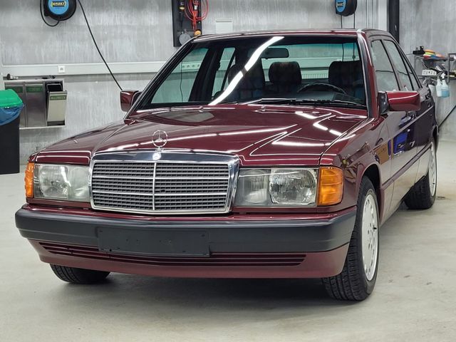 Mercedes-Benz 190E 1.8