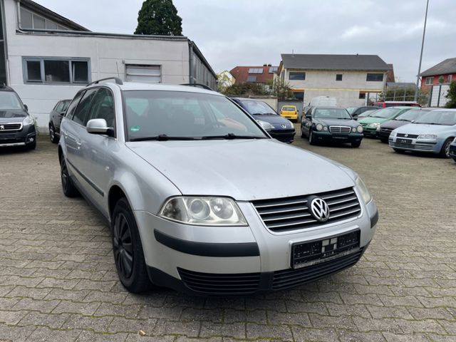 Volkswagen Passat Variant Basis*SHZ*TÜV*Klima*8-Fach*