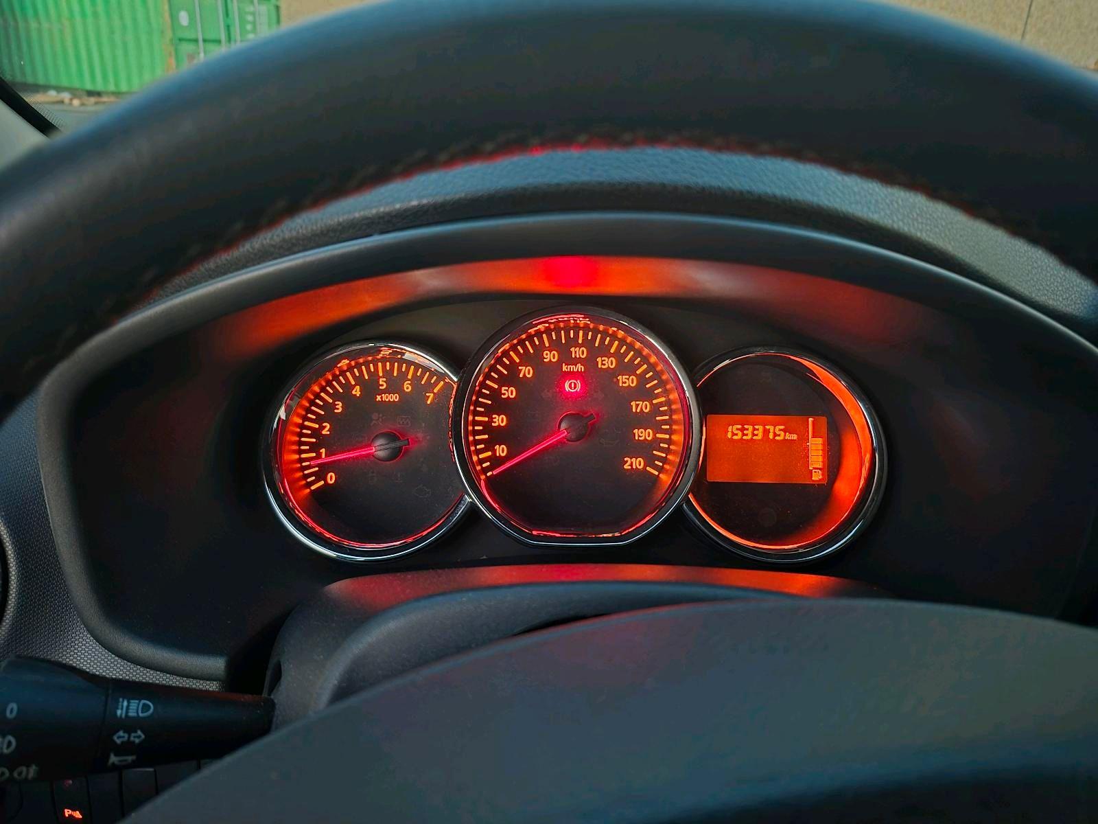 Dacia Logan 2014 — photo 6