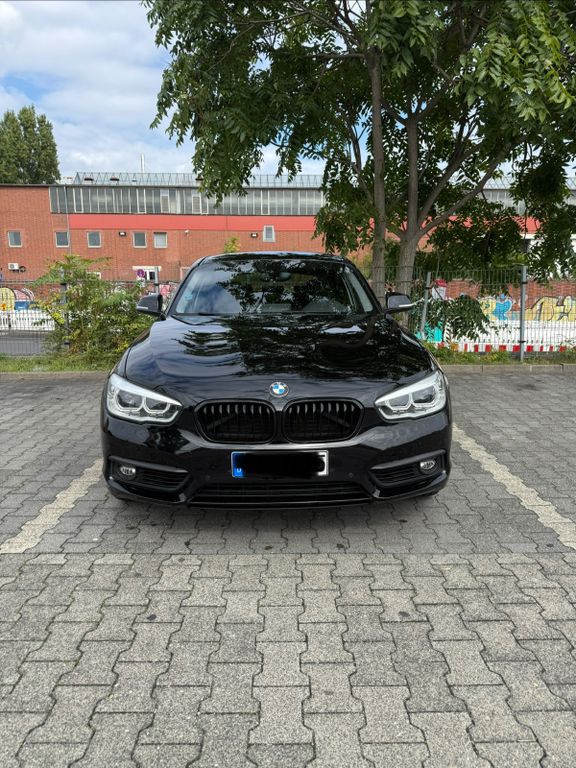 Image of BMW 120