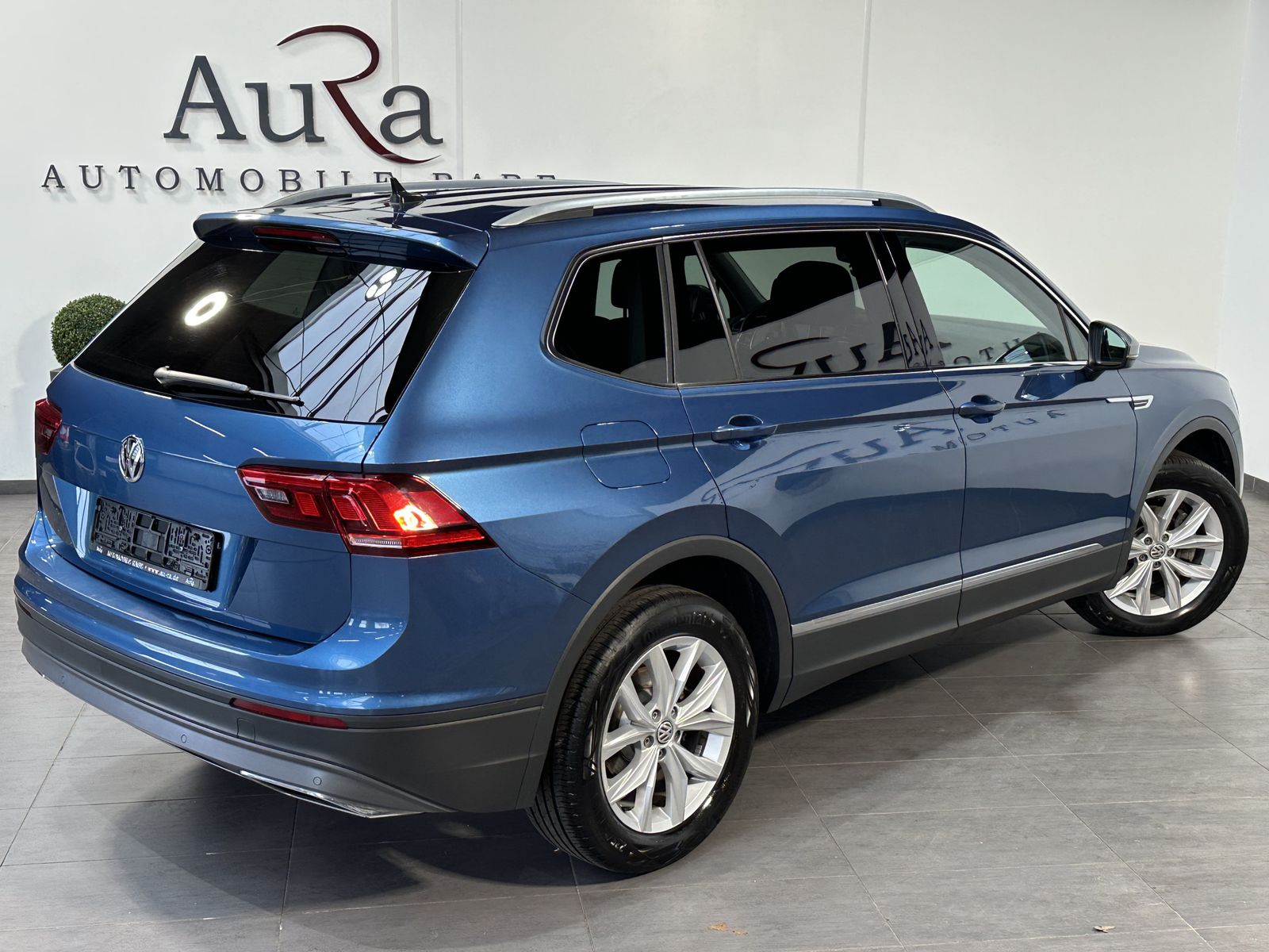 Fahrzeugabbildung Volkswagen Tiguan Allspace 2.0 TDI DSG CL NAV+DYNAUDIO+18ZO