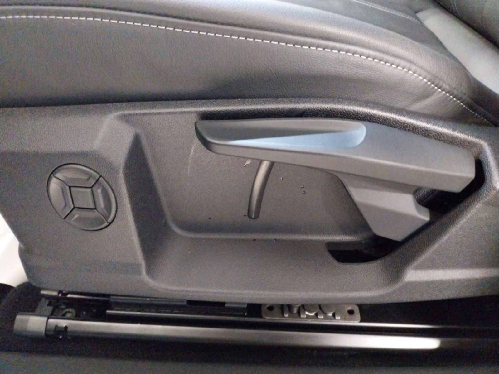 Audi Q4 e-tron - Bild 8