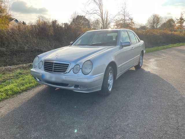 Mercedes-Benz Mercedes Benz W210 320 CDI Avantgarde