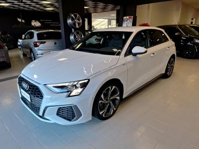 Audi AUDI A3 SPB 35 TDI Stronic S line INT/EST LED MA