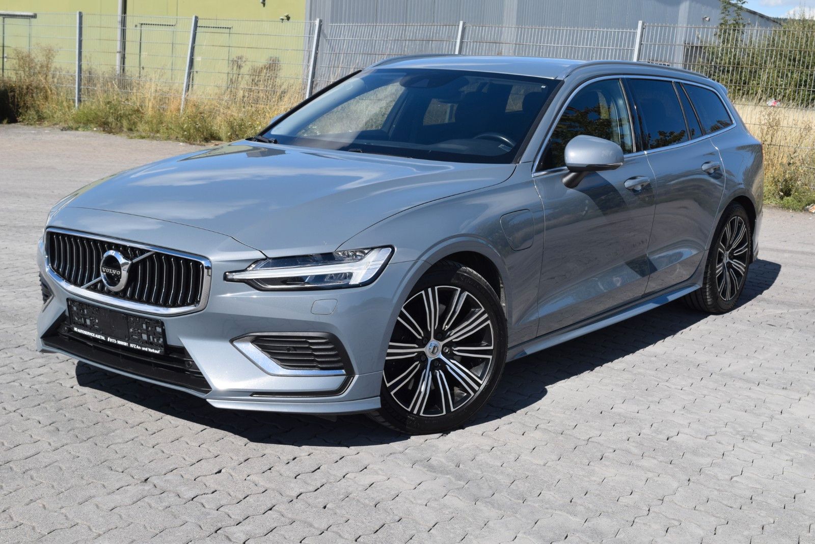 Volvo V60 Kombi Inscription Recharge Plug-In Hybrid AW