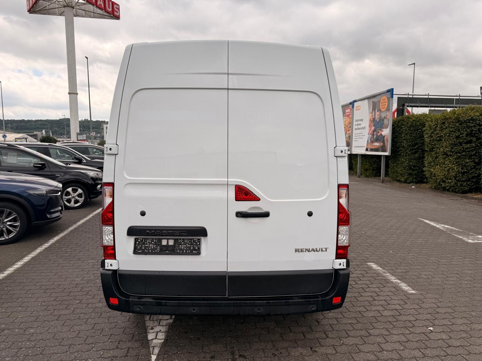 Fahrzeugabbildung Renault Master III Kasten L1H2 HKa 3,5t