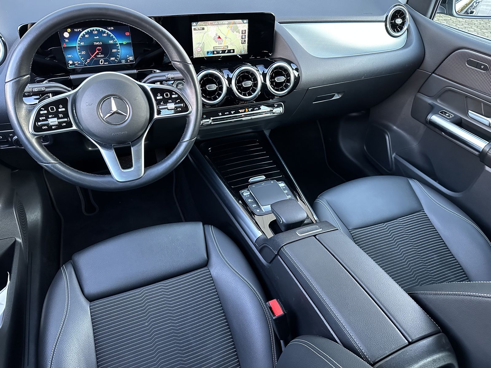 Fahrzeugabbildung Mercedes-Benz B 200 Progressiv NAV+LED+AHK+KAMERA+DIGDISPLAY