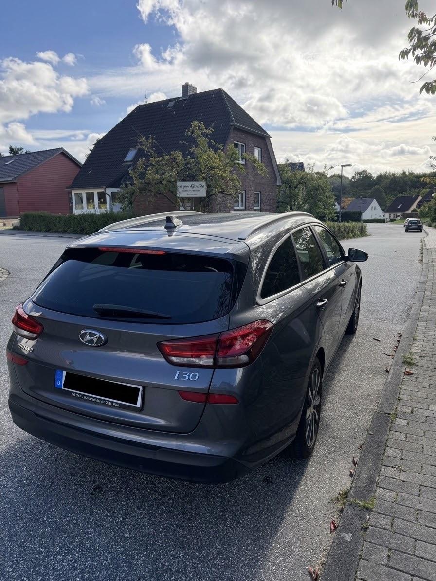 Hyundai i30 1.6 CRDi 100kW Premium DCT Premium