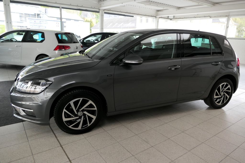 Image of Volkswagen Golf