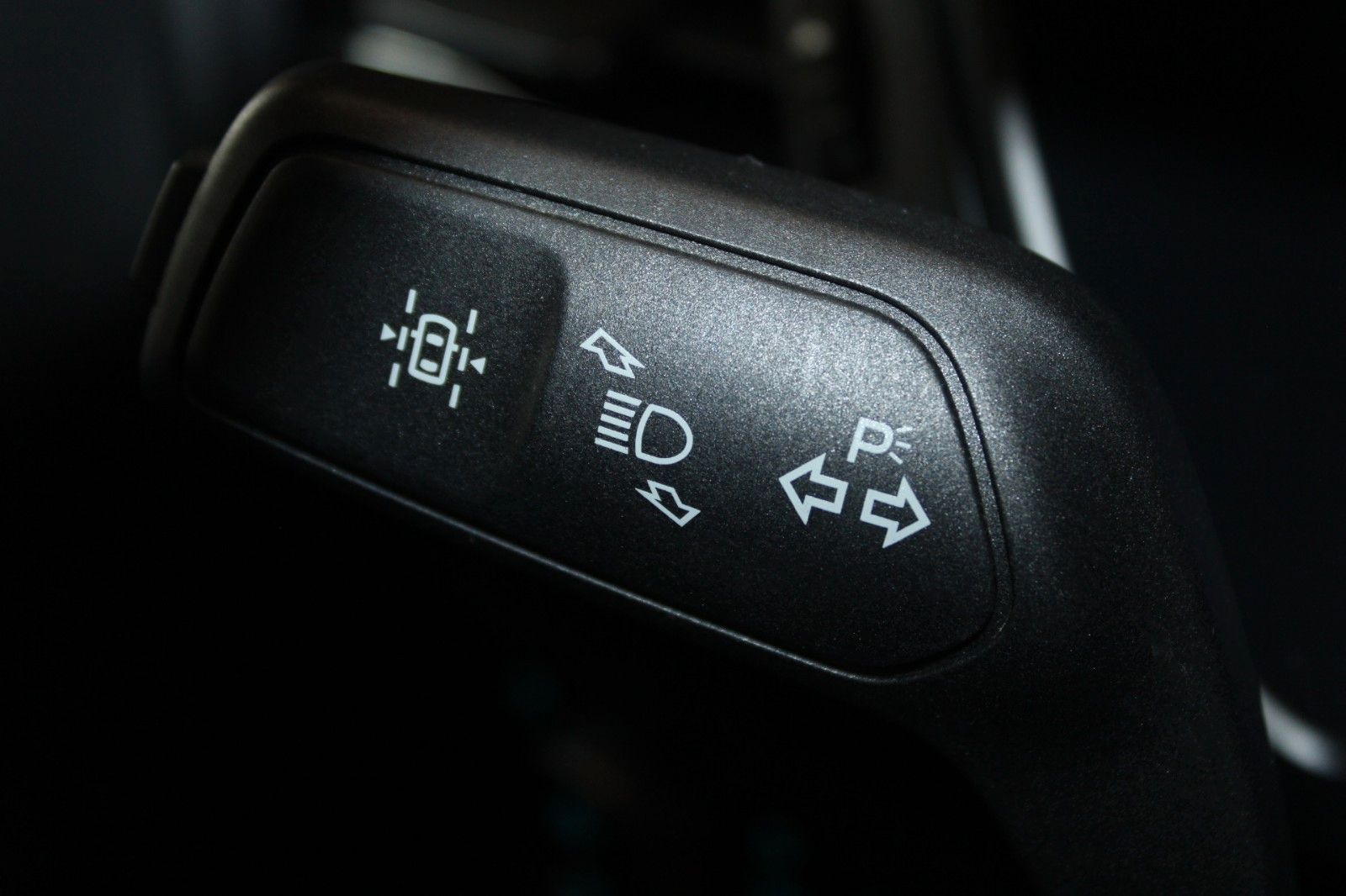 Fahrzeugabbildung Ford Kuga ST-Line X LED AHK ACC HUD 2xCAM WinterPaket