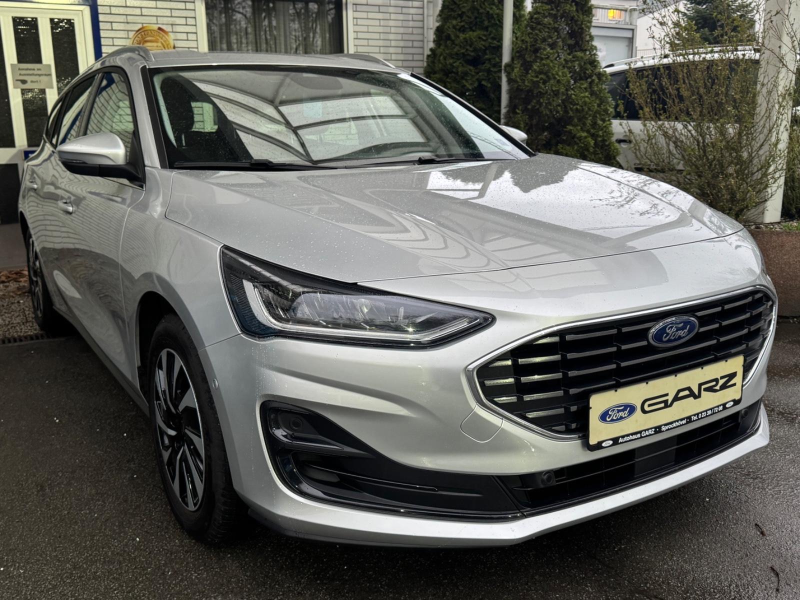 Ford Focus Titanium Turnier Autom *LED*Kamera*ACC*