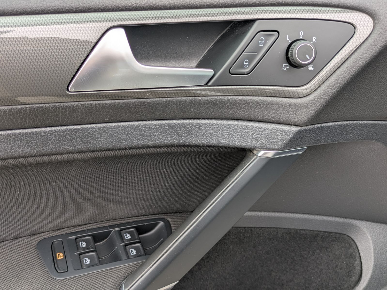 Fahrzeugabbildung Volkswagen Golf 2.0 TDI Join PANO*LED*ACC*KAM*APP*02/26TÜV