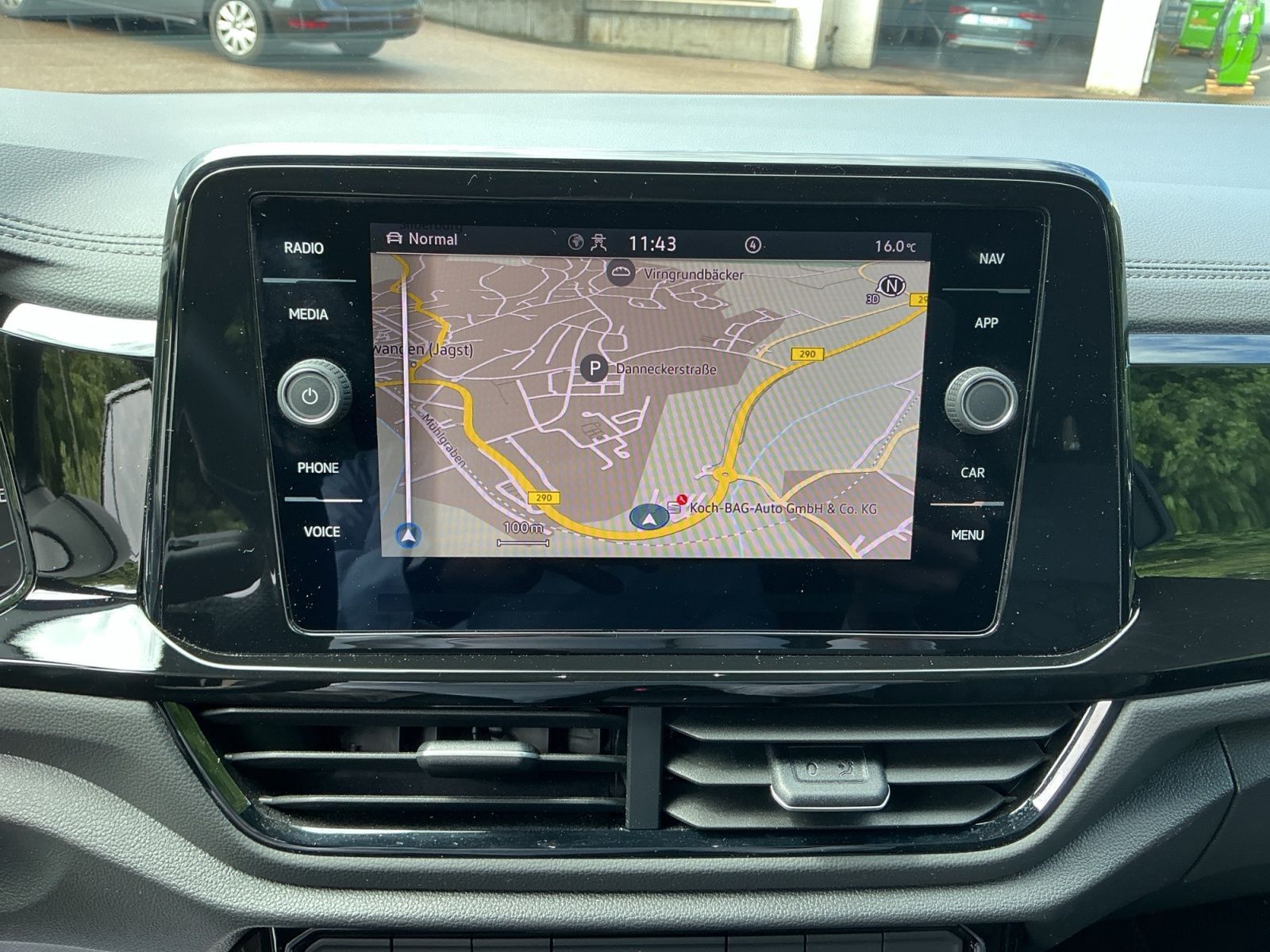 Volkswagen T-Roc - Bild 13