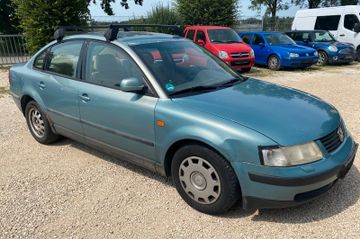 Bild 5 VW Passat 1.8 Lim. *KLIMAAUTO*TEILLEDER*EXPORT*